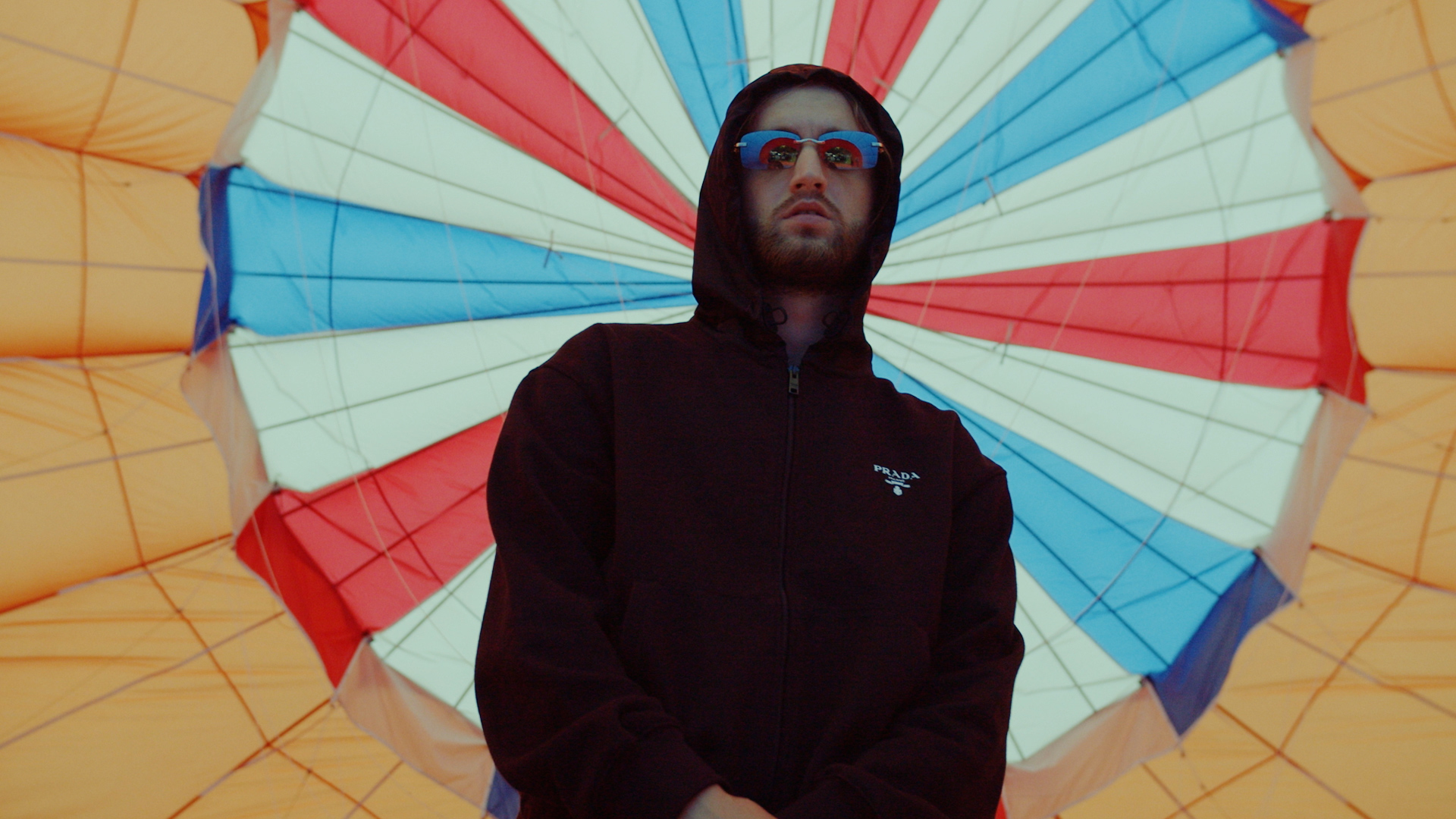 Still from Kevin - Buurthuis