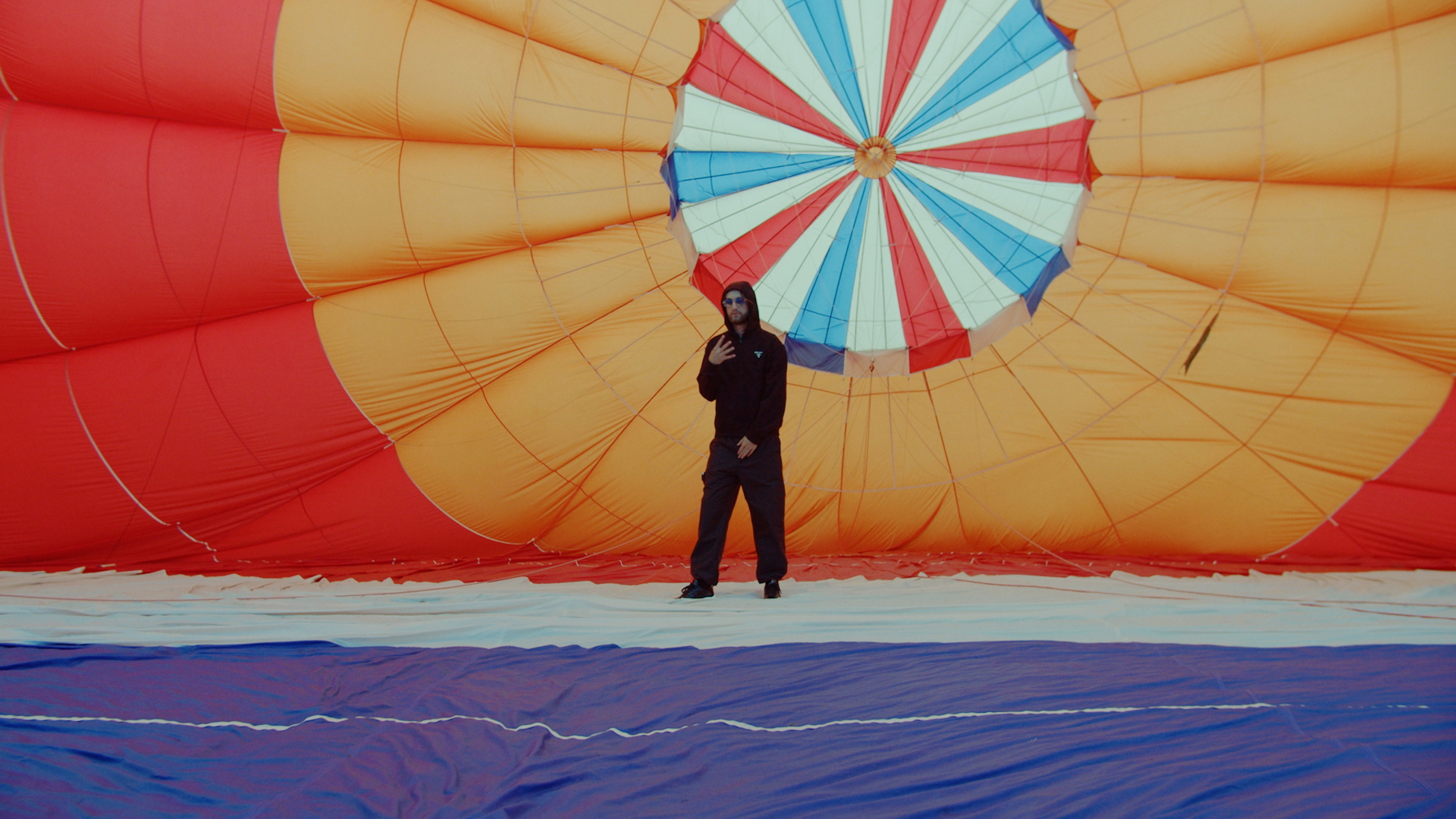 Still from Kevin - Buurthuis