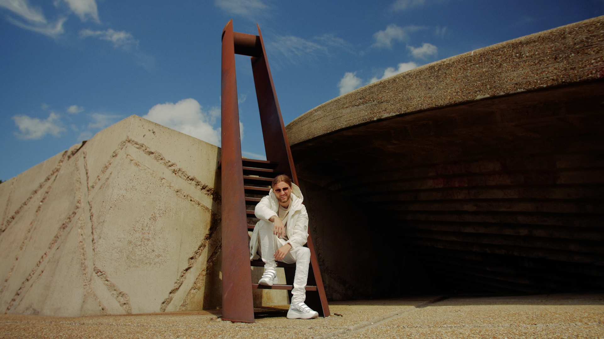 Still from Kevin - Buurthuis