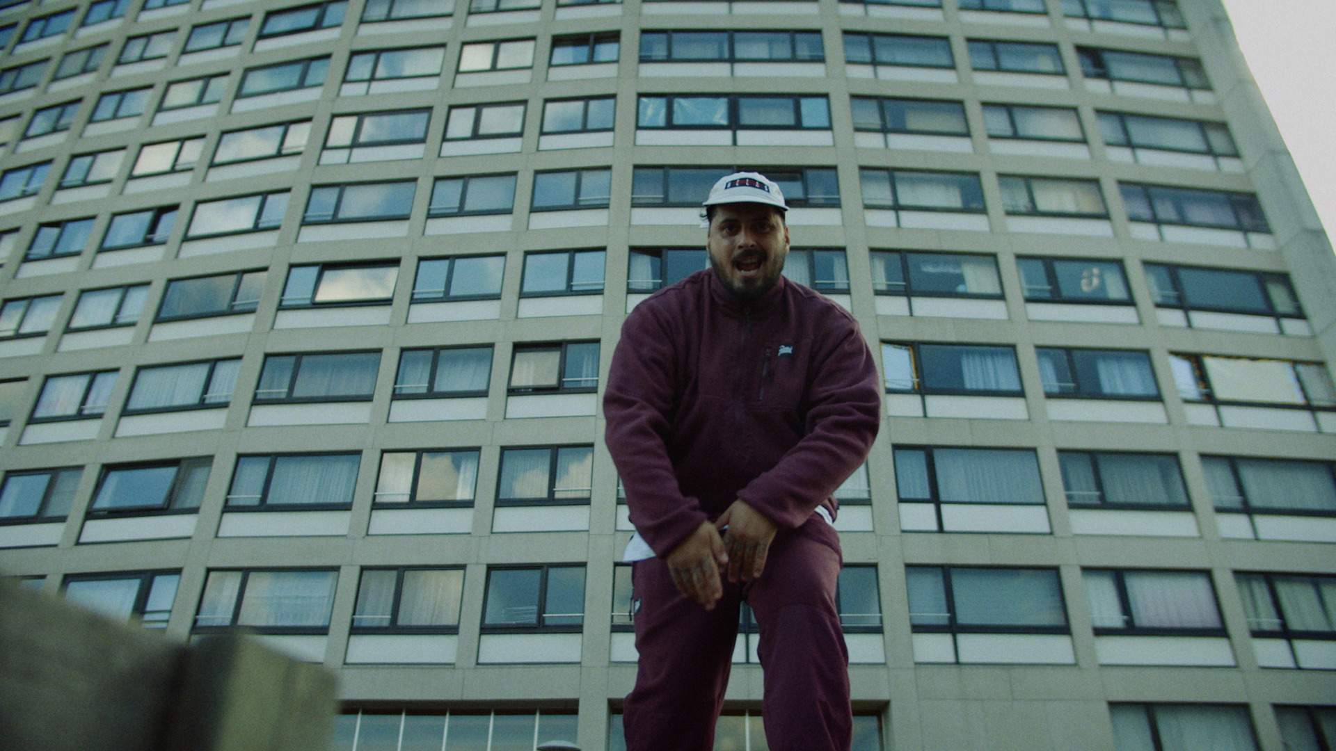 Still from Zwangere Guy - 1 Uit De 1000